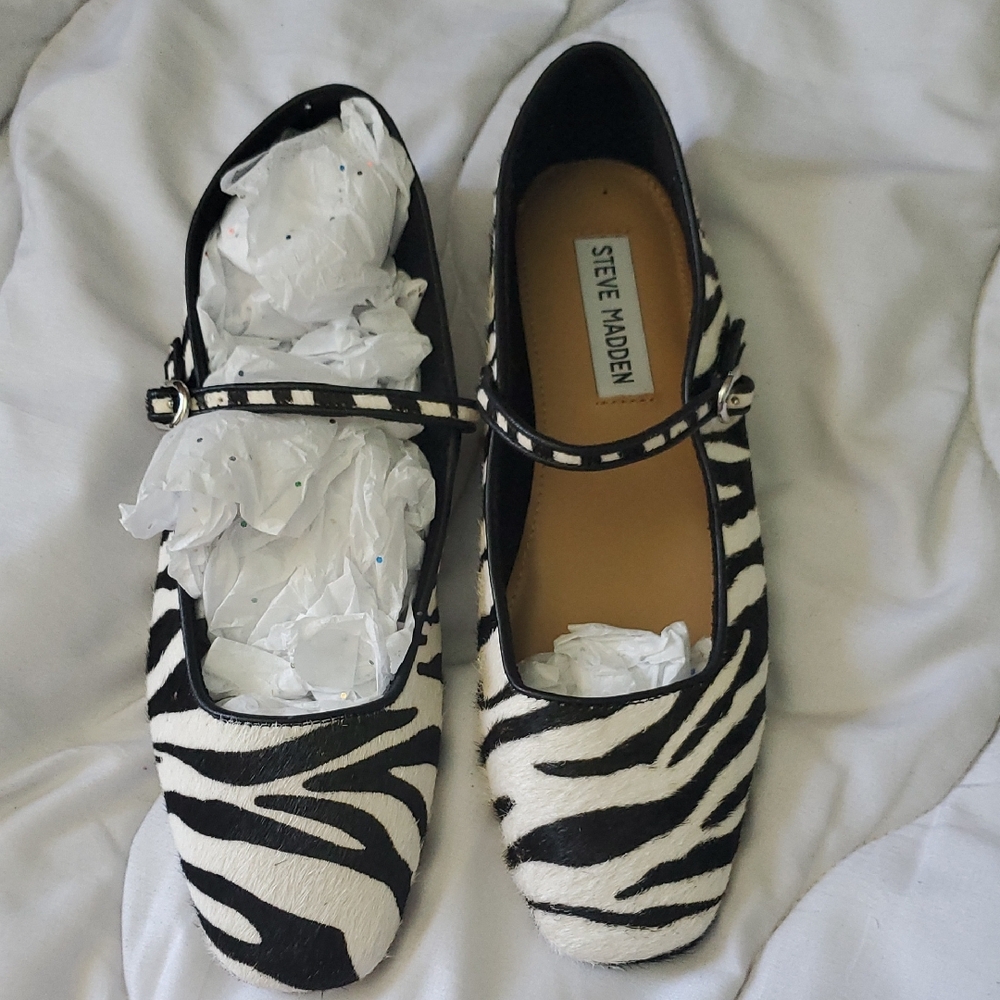 Steve Madden Zebra Pattern Flats